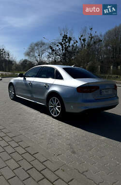 Седан Audi A4 2015 в 