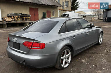 Седан Audi A4 2010 в Стрию