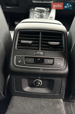 Седан Audi A4 2017 в 