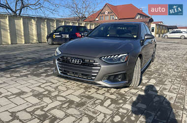 Седан Audi A4 2019 в 