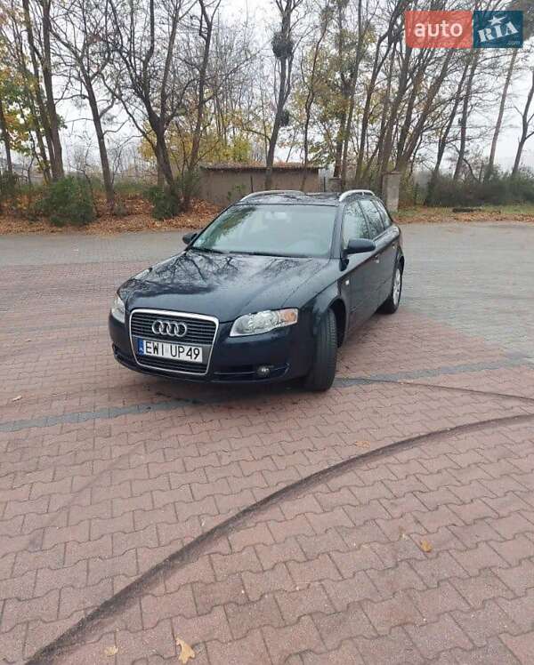 Универсал Audi A4 2004 в 