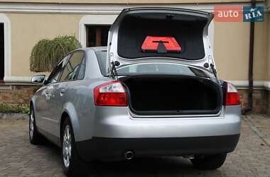 Седан Audi A4 2003 в 