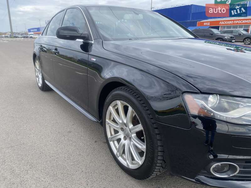 Седан Audi A4 2012 в Луцке