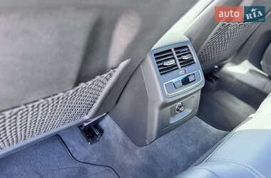 Седан Audi A4 2021 в 