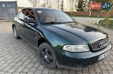 Седан Audi A4 1995 в Ивано-Франковске