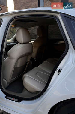 Седан Audi A4 2012 в 