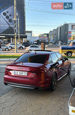 Седан Audi A4 2017 в 