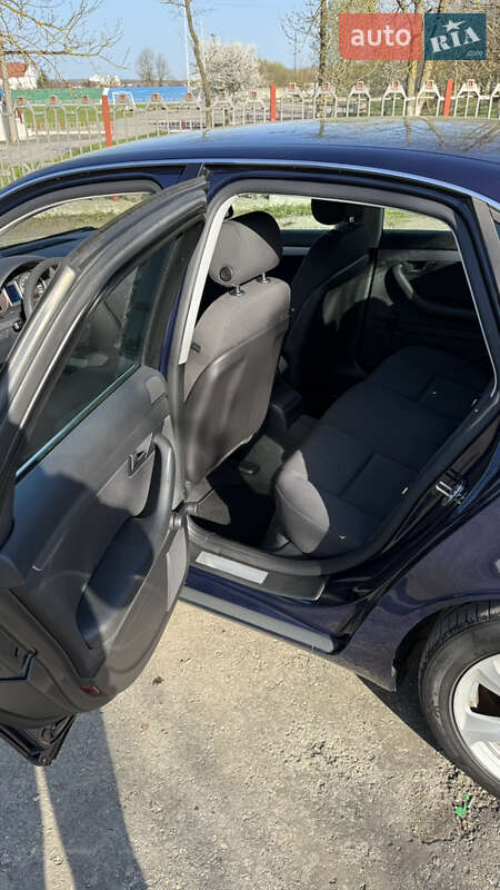 Седан Audi A4 2006 в Бучаче