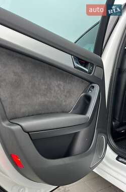 Седан Audi A4 2011 в 