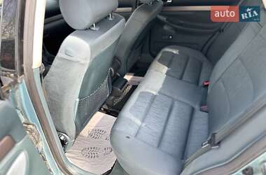 Седан Audi A4 2000 в 