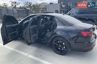 Седан Audi A4 2018 в 