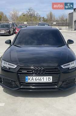 Седан Audi A4 2018 в 