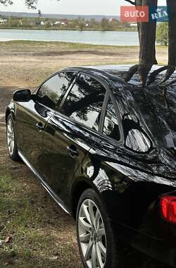 Седан Audi A4 2013 в 