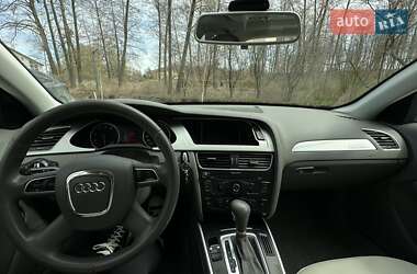 Седан Audi A4 2010 в 