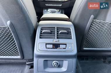 Седан Audi A4 2018 в 