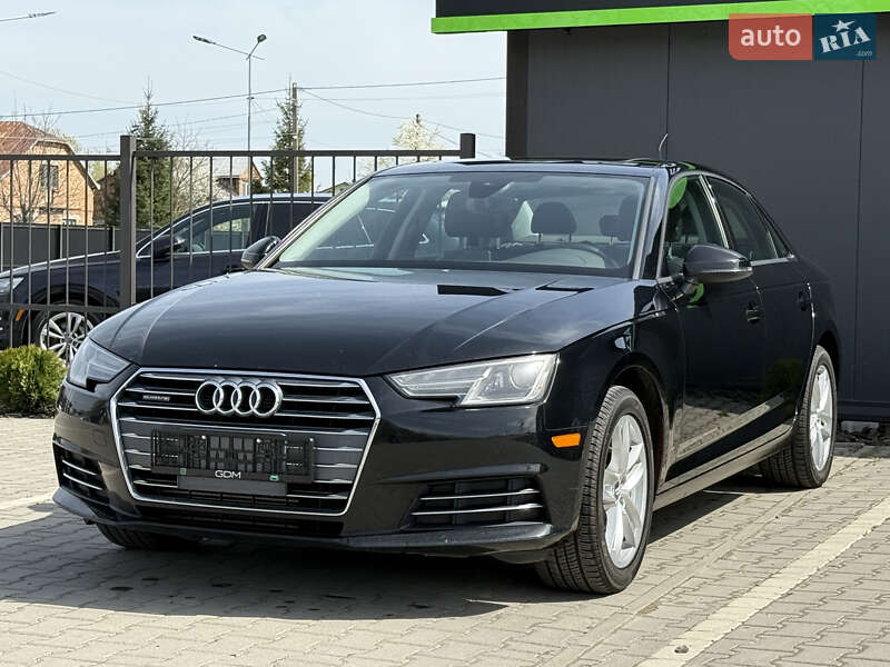 Седан Audi A4 2016 в Львові