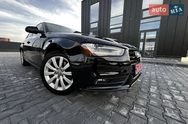 Седан Audi A4 2013 в 