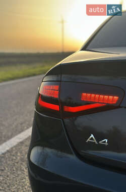 Седан Audi A4 2012 в 