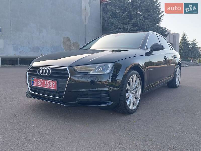 Седан Audi A4 2017 в 