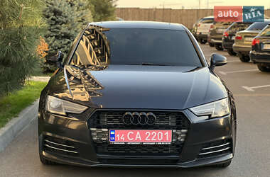 Седан Audi A4 2017 в 