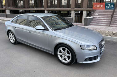 Седан Audi A4 2011 в Києві