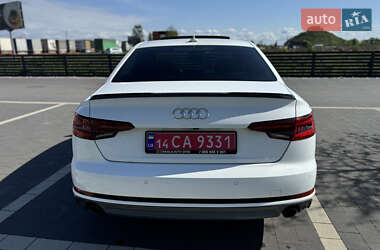 Седан Audi A4 2018 в 