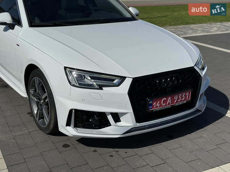 Седан Audi A4 2018 в Ужгороде