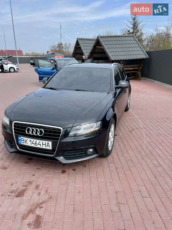 Универсал Audi A4 2009 в Сарнах