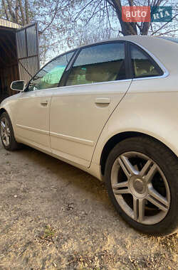 Седан Audi A4 2005 в 