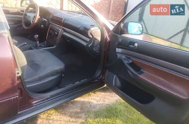 Седан Audi A4 1995 в 