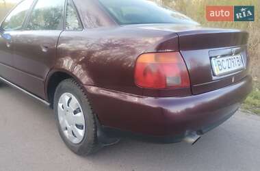 Седан Audi A4 1995 в 