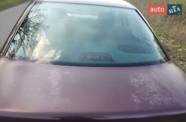 Седан Audi A4 1995 в 