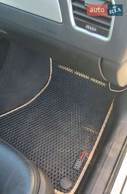 Седан Audi A4 2011 в 