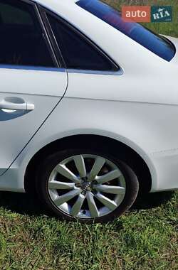 Седан Audi A4 2011 в 