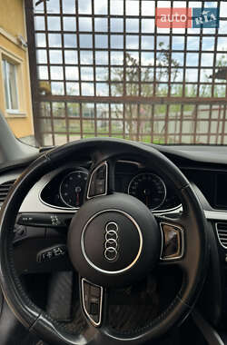 Седан Audi A4 2015 в 