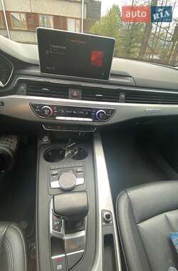 Седан Audi A4 2016 в Львове
