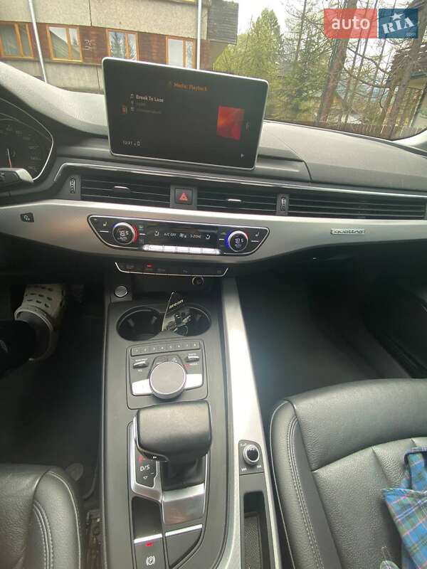 Седан Audi A4 2016 в Львове