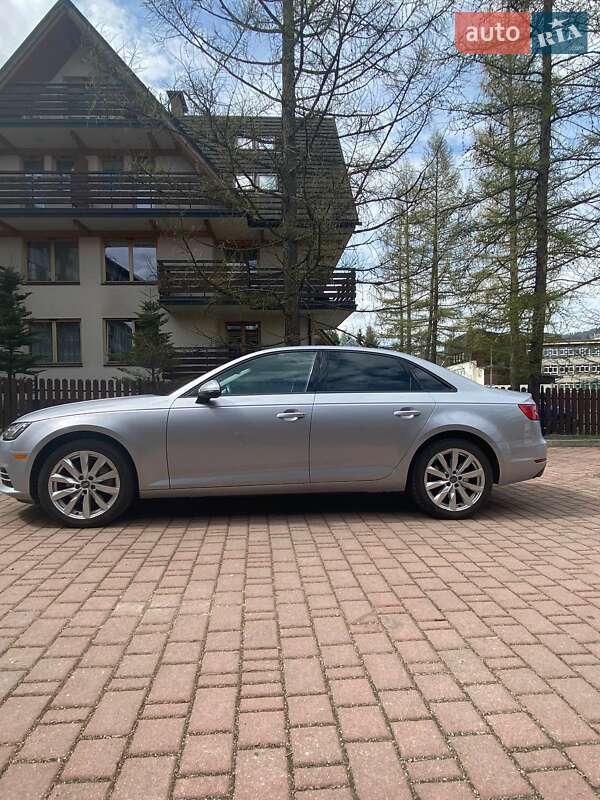 Седан Audi A4 2016 в Львове