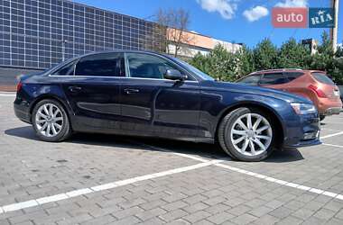 Седан Audi A4 2012 в Луцке