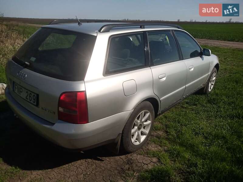 Універсал Audi A4 2000 в Петропавлівці