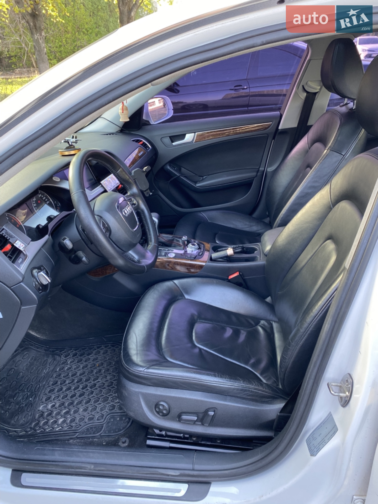 2011 Audi A4 - мініатюра 17