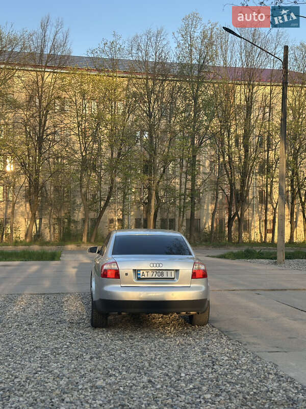 Седан Audi A4 2003 в Коломые