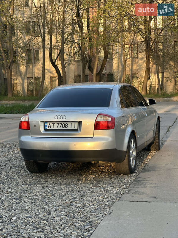 Седан Audi A4 2003 в Коломые