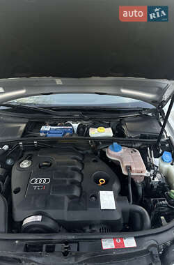 Седан Audi A4 2003 в 