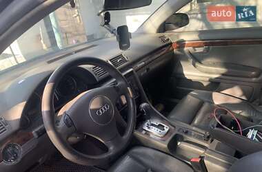 Седан Audi A4 2004 в 