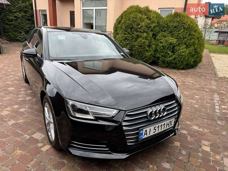 Седан Audi A4 2017 в Обухове