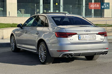 Седан Audi A4 2016 в 