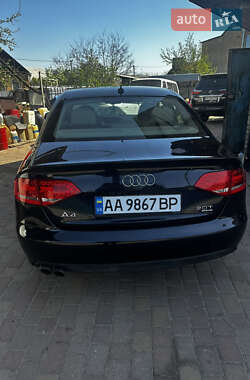 Седан Audi A4 2010 в 