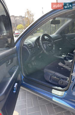 Седан Audi A4 2002 в 