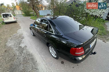 Седан Audi A4 1999 в 